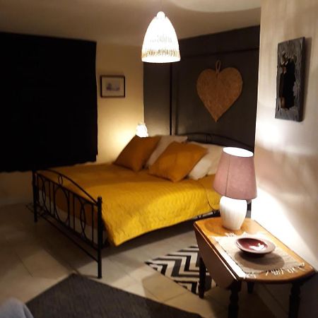 Chateau Nardou Hotel Saint-Sulpice-et-Cameyrac Buitenkant foto