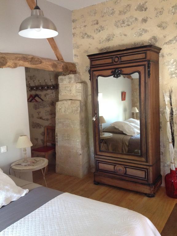 Chateau Nardou Hotel Saint-Sulpice-et-Cameyrac Kamer foto