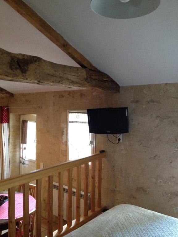 Chateau Nardou Hotel Saint-Sulpice-et-Cameyrac Kamer foto