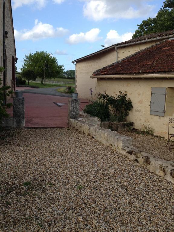 Chateau Nardou Hotel Saint-Sulpice-et-Cameyrac Kamer foto